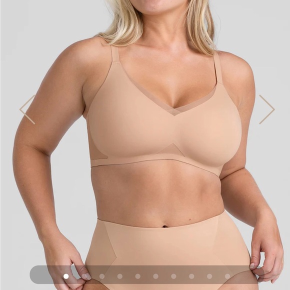 Two Honeylove Crossover Bras - Picture 3 of 11